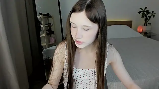 Stella Sunny online show from July 8, 2026, 12:48 am