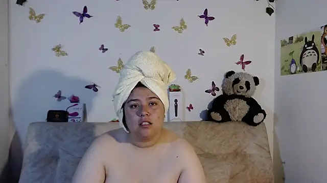 LennaTurnerr online show from July 15, 2026, 5:40 pm