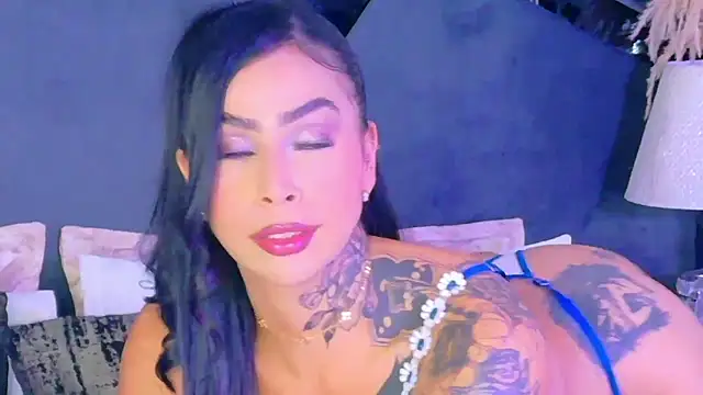 GiahDaniels online show from July 6, 2026, 8:44 pm
