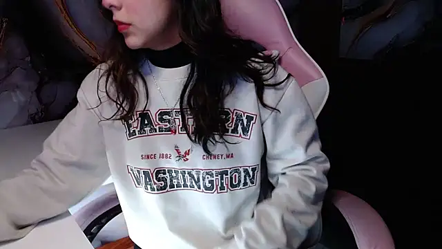 ling ling24 online show from June 6, 2026, 3:22 am