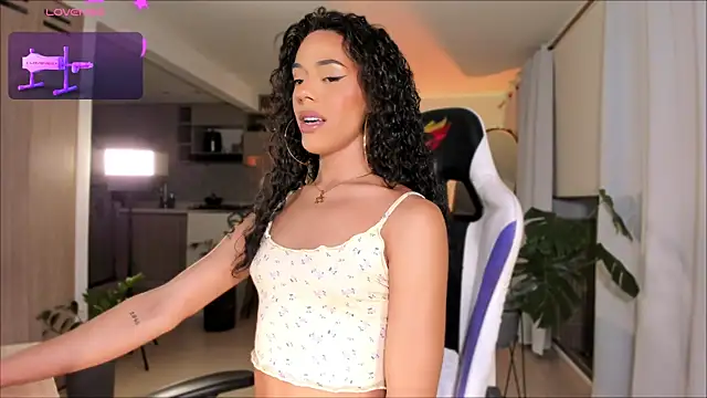  Miss Anna  online show from July 17, 2026, 4:08 am