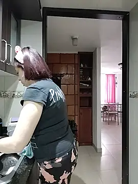 catalinamommyx online show from July 7, 2026, 6:56 pm