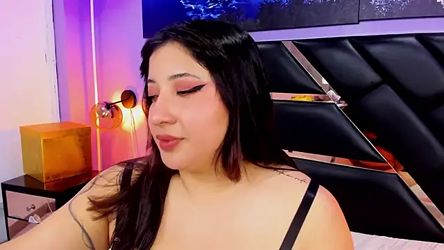 Emma monserrat online show from July 18, 2026, 11:36 am