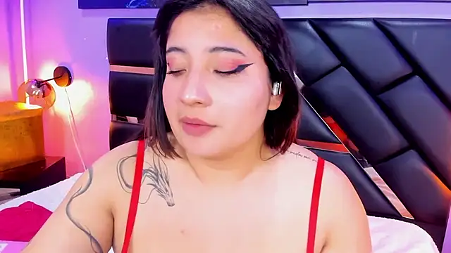 Emma monserrat online show from July 24, 2026, 11:36 pm