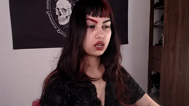Little-Lucifer online show from June 26, 2026, 5:17 pm