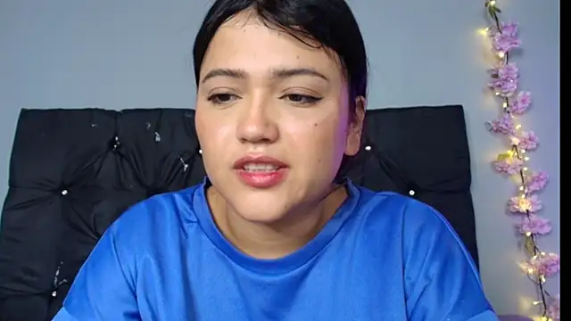 alisson carolina73 online show from July 26, 2026, 10:05 pm
