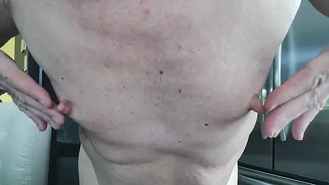 Toy-Daddy online show from May 3, 2026, 2:23 pm