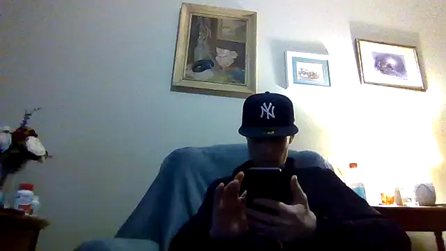 kollzCloudzz online show from June 17, 2026, 7:44 am