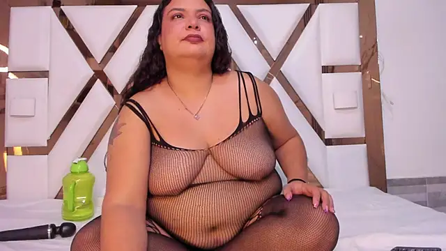 Snapshot of molly_sweetee chatting on May 27, 2026, 1:46 am molly sweetee online show from May 27, 2026, 1:46 am
