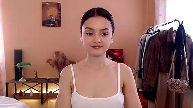 CuteRuby99 online show from August 8, 2026, 4:25 am