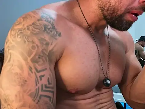 OwenMaximus814 online show from June 13, 2026, 6:39 pm