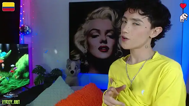 maxiy 001 online show from July 25, 2026, 2:42 am
