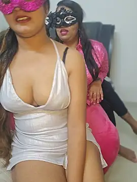 Awesomelusty online show from May 3, 2026, 7:09 pm