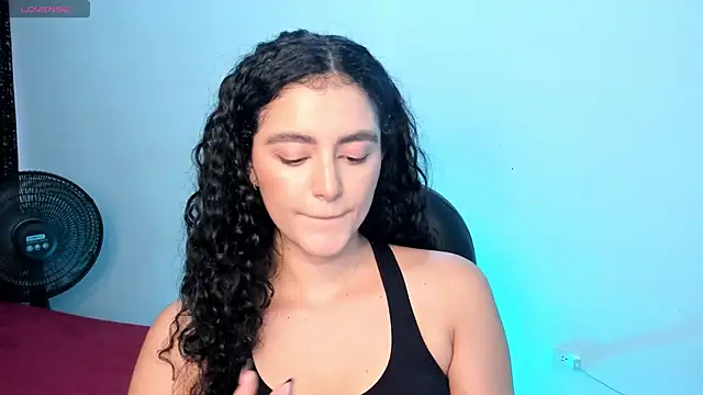 Snapshot of Adhara-zanne chatting on July 10, 2026, 9:17 pm Adhara-zanne online show from July 10, 2026, 9:17 pm