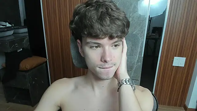 Snapshot of calvin_love_you chatting on May 27, 2026, 4:37 pm calvin love you online show from May 27, 2026, 4:37 pm