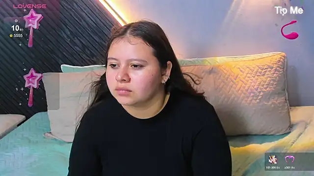 Laia and Aloby online show from July 25, 2026, 9:34 pm