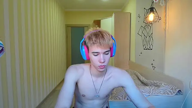 gayGamogey online show from June 8, 2026, 2:06 pm