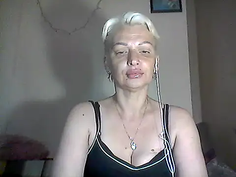 Snapshot of MaryJane441 chatting on June 14, 2026, 9:22 am MaryJane441 online show from June 14, 2026, 9:22 am