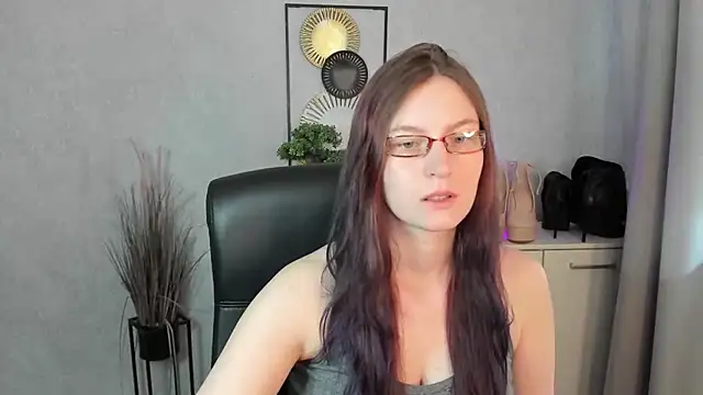 emmaxDelight online show from July 23, 2026, 5:27 am