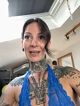 BrownieyQueen online show from June 20, 2026, 7:11 am