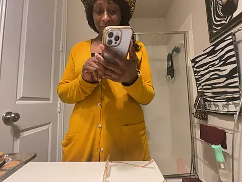 wynterheat online show from June 13, 2026, 1:53 pm