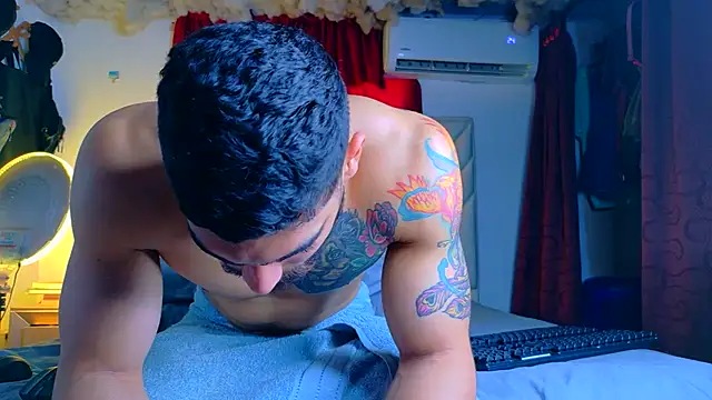 Rich boy01 online show from August 1, 2026, 3:11 pm