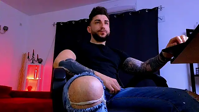 MightyAaron66 online show from April 24, 2026, 1:19 am