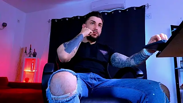 MightyAaron66 online show from May 12, 2026, 3:47 am