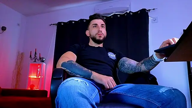 MightyAaron66 online show from July 7, 2026, 3:31 am