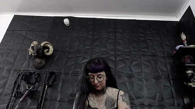Snapshot of Agata_Darkness chatting on July 17, 2026, 4:34 pm Agata Darkness online show from July 17, 2026, 4:34 pm