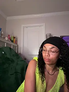 butterflybootyy online show from April 23, 2026, 9:52 am