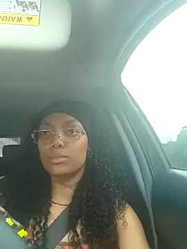 butterflybootyy online show from April 28, 2026, 11:54 pm