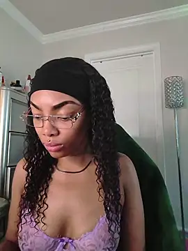 butterflybootyy online show from May 15, 2026, 11:17 am