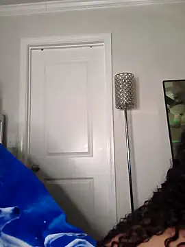 butterflybootyy online show from May 17, 2026, 8:12 am