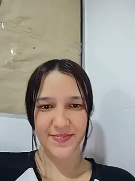 Snapshot of _Denis_sweet chatting on July 4, 2026, 4:29 am Denis sweet online show from July 4, 2026, 4:29 am