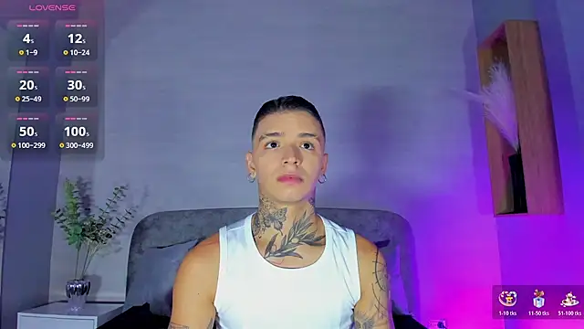 Ian Castillo  online show from July 1, 2026, 11:23 am