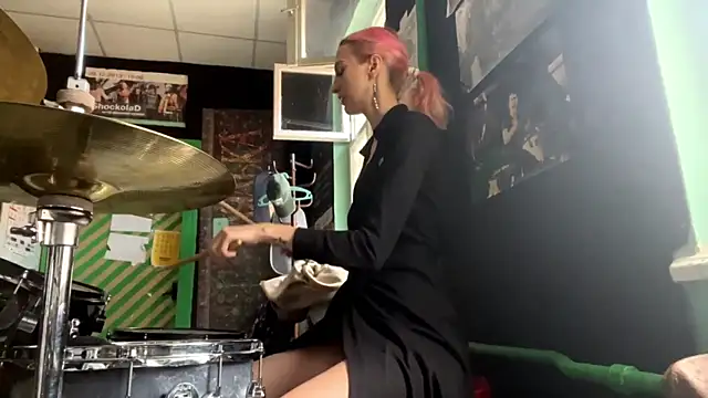 IngridMayer online show from July 22, 2026, 1:03 pm