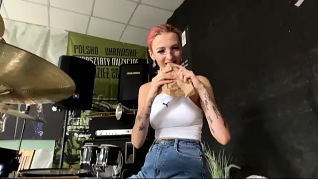 IngridMayer online show from July 24, 2026, 10:46 am