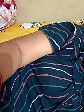 PayalSharmahot143 online show from May 13, 2026, 12:35 pm