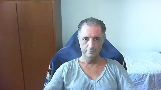 lliuk70mi online show from July 4, 2026, 1:06 pm