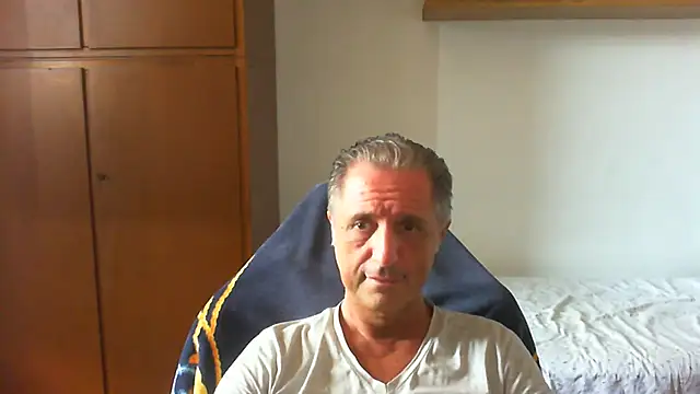 lliuk70mi online show from July 8, 2026, 3:38 pm