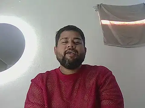 GABRIELGARCIA1313 online show from June 18, 2026, 2:21 pm