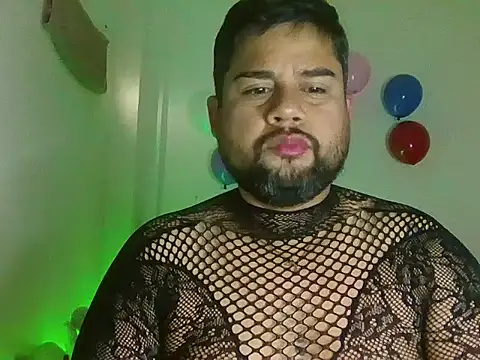 GABRIELGARCIA1313 online show from July 18, 2026, 9:29 pm
