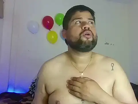 GABRIELGARCIA1313 online show from July 20, 2026, 2:37 am