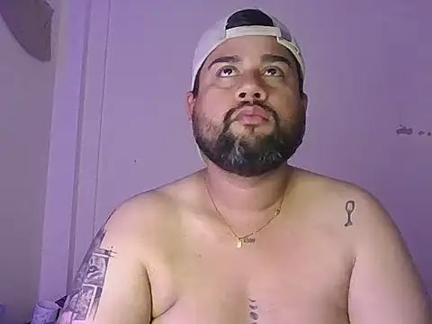 GABRIELGARCIA1313 online show from July 31, 2026, 11:04 pm
