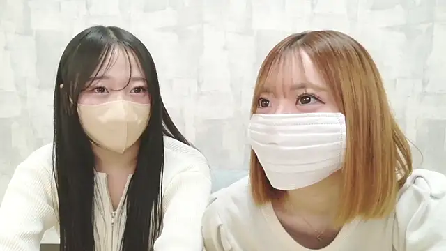 LOVE MOMO LOVE online show from May 26, 2026, 11:28 am