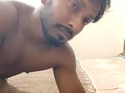 HunkyAriyan online show from July 22, 2026, 1:47 pm