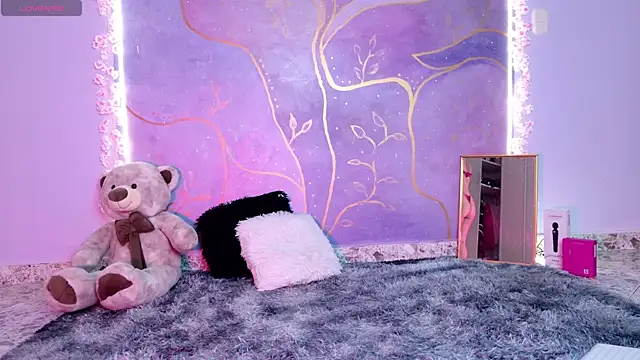 RileySkye online show from May 2, 2026, 6:57 pm