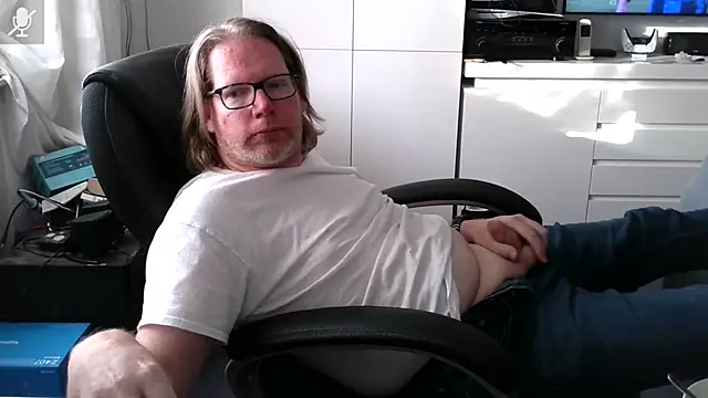 VSteph online show from May 8, 2026, 5:40 pm