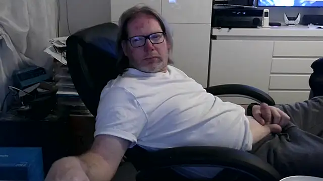 VSteph online show from May 14, 2026, 11:00 pm